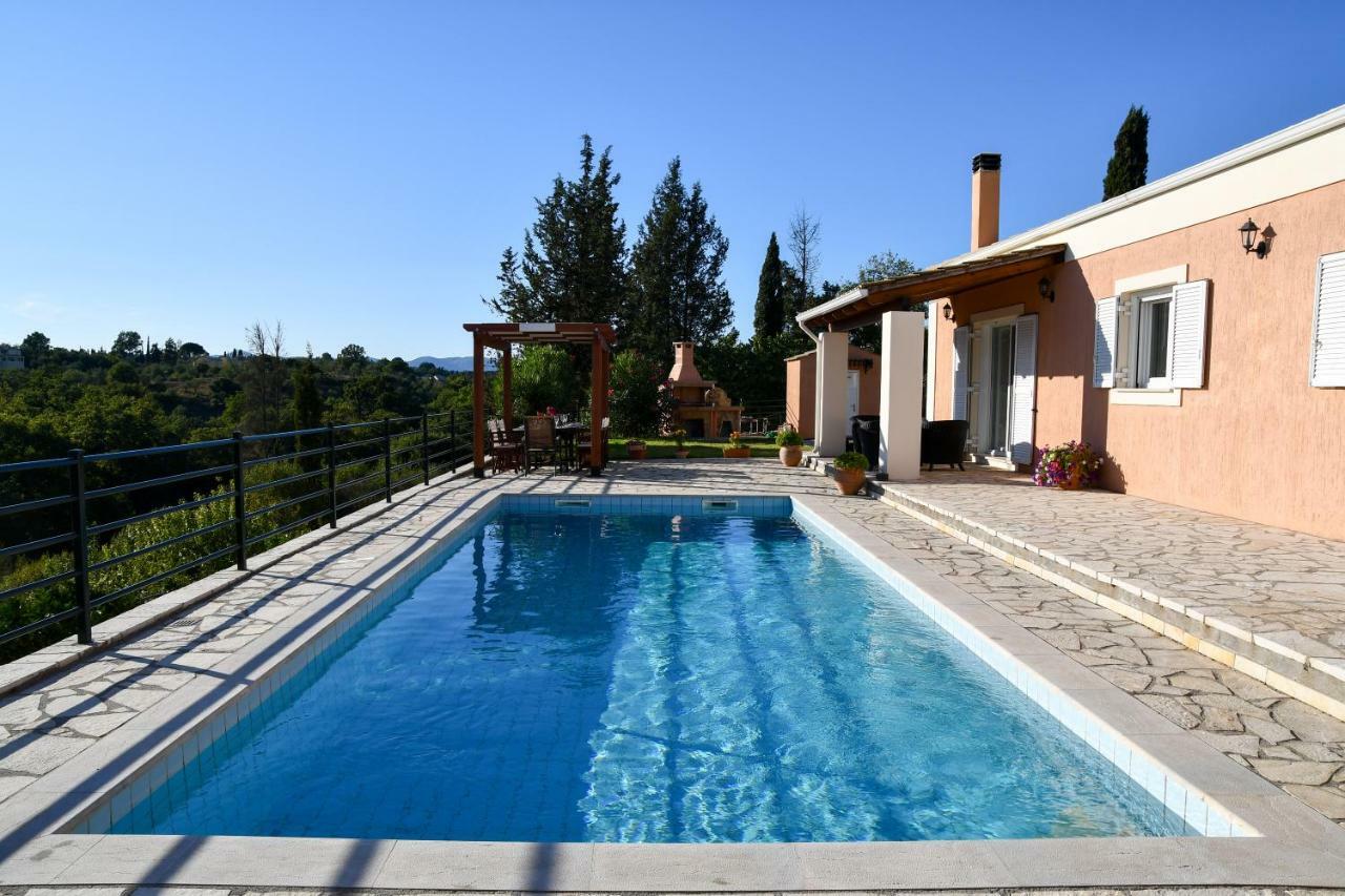 Sophia Hébergement de vacances Ágios Ioánnis